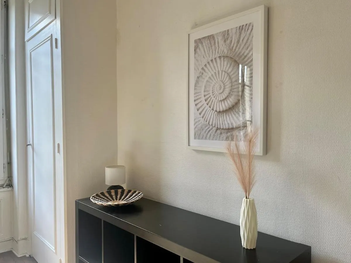 Apartment Suite Lavanni Lyon France